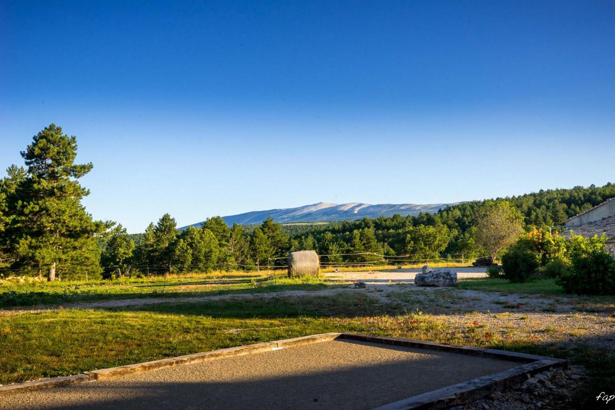 A Ventoux Yourte Monieux Exterior foto